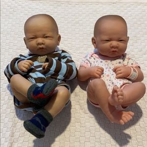 L.A newborn twin baby dolls